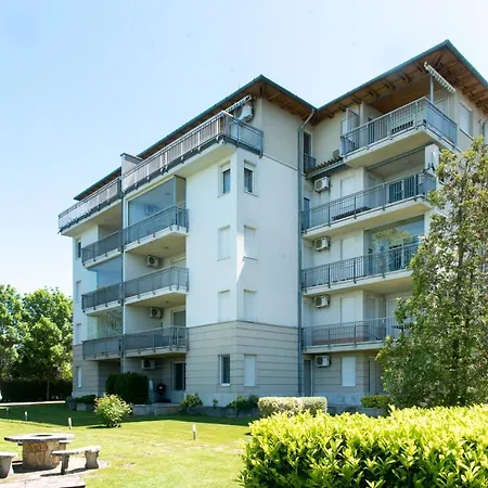 Balaton Lakeside Residence-2