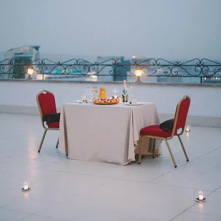 14 Floor Hotel-2