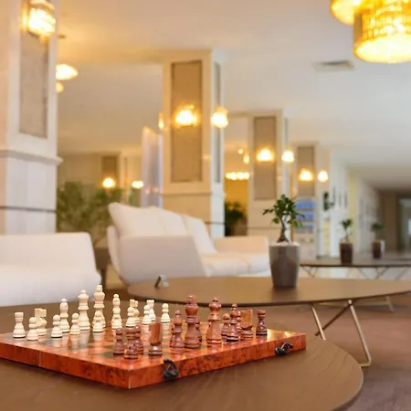 The Grand Gloria Hotel-2