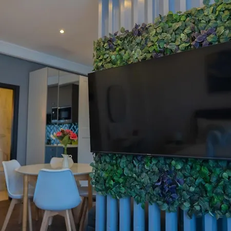 Lotus Studios - Mamaia Apartaments-2