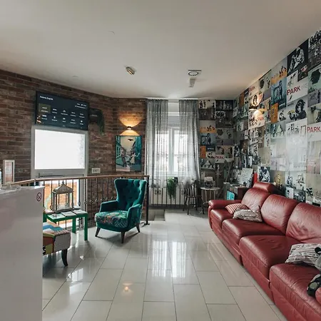 Palmers Lodge Hostel-2