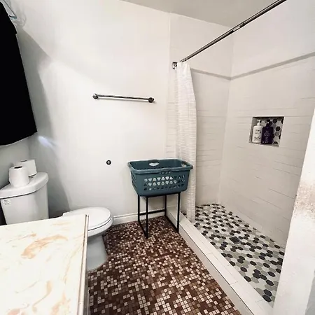 Cozy Private Bed & Bath Near Medical Center, Galleria And Dt-2