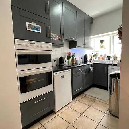 Lovely Apartment In Cork-2