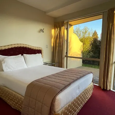 Chantillys Motor Lodge-3