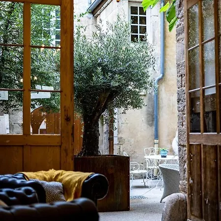 Les Remparts Hotels Et Demeures Historiques-2