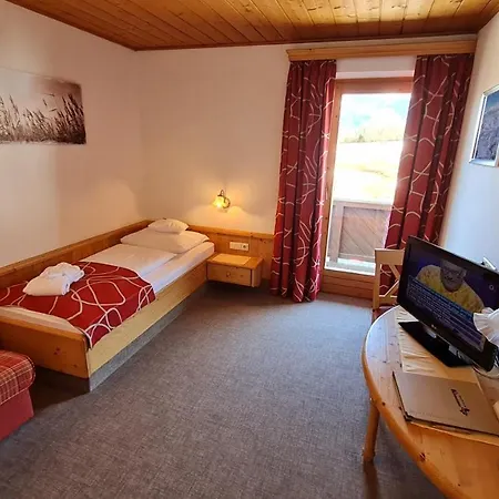 Sport Und Familienhotel Klausen-3