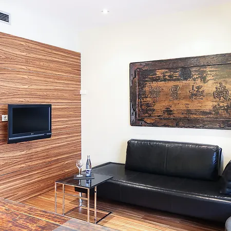 Hotel Gran Derby Suites, A Small Luxury Hotel Of The World-2