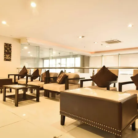 Boss Suites Nana Hotel-3