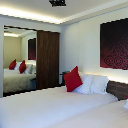 Rakyim Siam - Sukhumvit 15-3