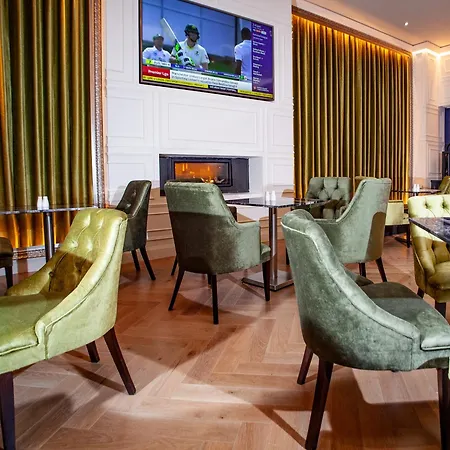 The Connacht Hotel-3