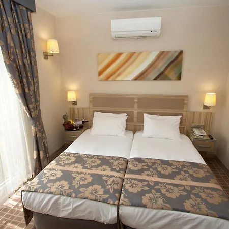 Nanda Hotel-2