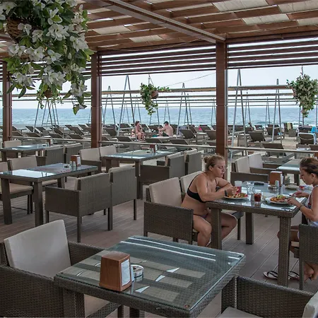 Michell Hotel & Spa (Adults Only)-3