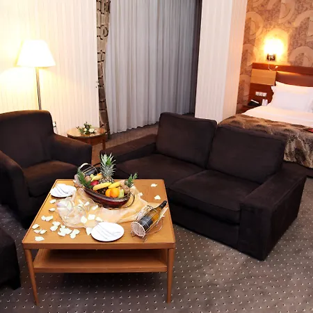 Armis Hotel-2