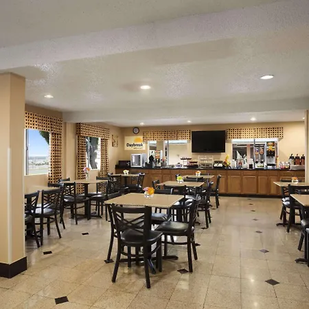 Days Inn By Wyndham Dallas Irving-3