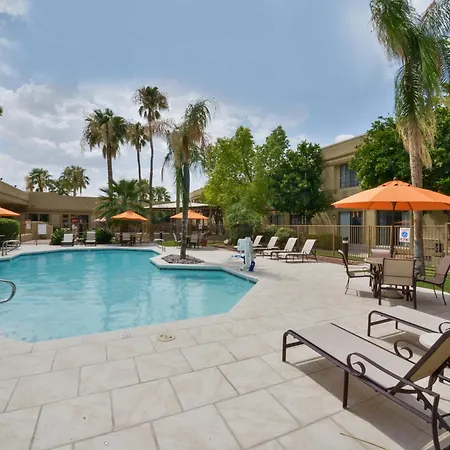 Wyndham Tucson Airport Hotel & Conference Center-2