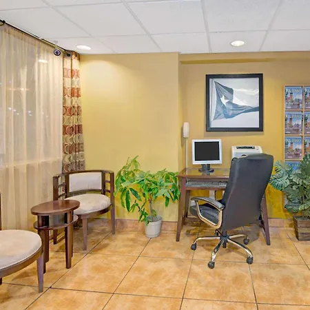 Super 8 By Wyndham El Paso Airport-2