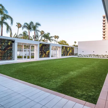 The Beverly Hilton-3