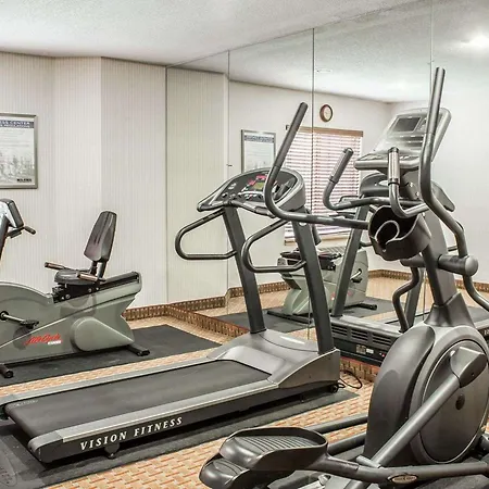 Quality Inn & Suites Raleigh North-3