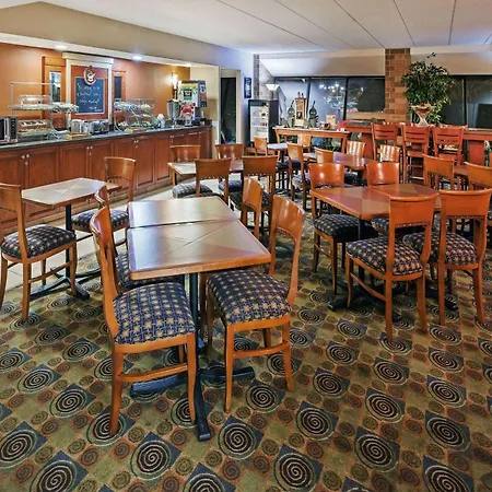 Americinn By Wyndham Omaha-2