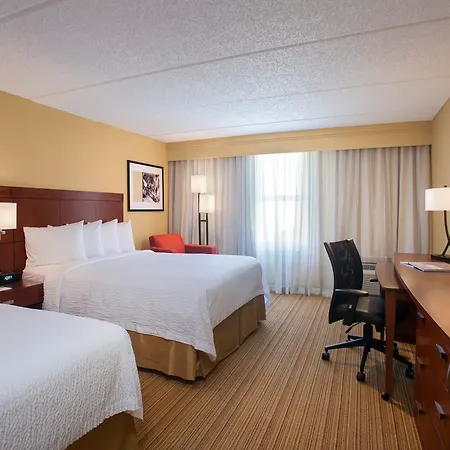 Courtyard By Marriott Miami Aventura Mall-3