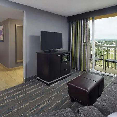 Hampton Inn Daytona Beach/Beachfront-3
