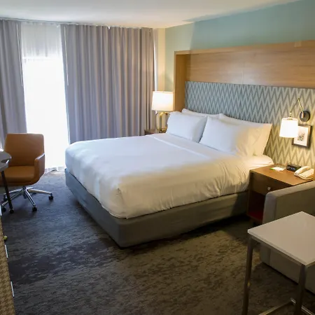 Hampton Inn Orlando-International Airport-2