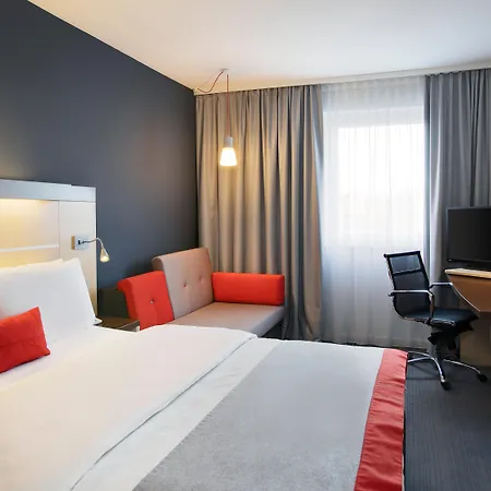 Holiday Inn Express Frankfurt Messe By Ihg-2