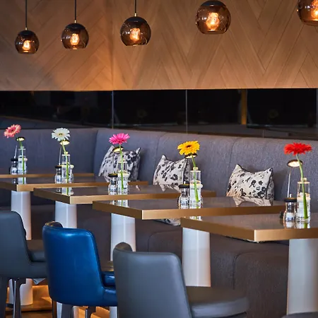 Media One Hotel Dubai, Worldhotels Crafted-2