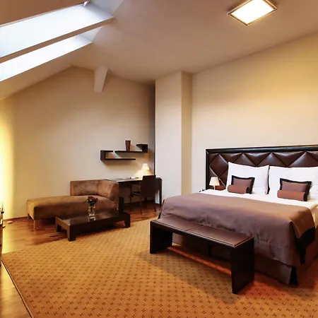 Skaritz Hotel & Residence-3