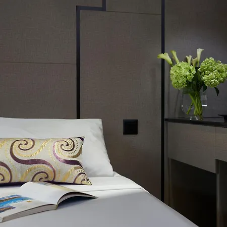 Hotel 81 Gold-2