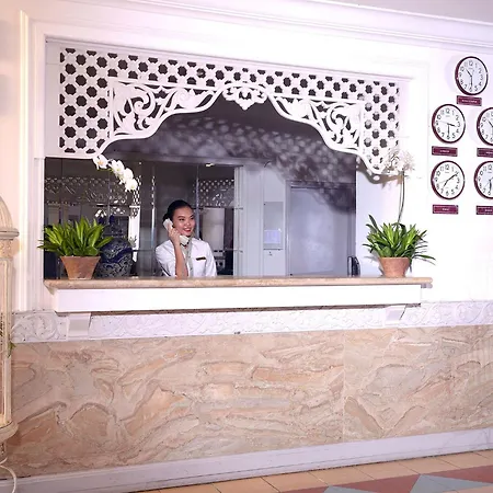 Bella Vista Express Hotel-3