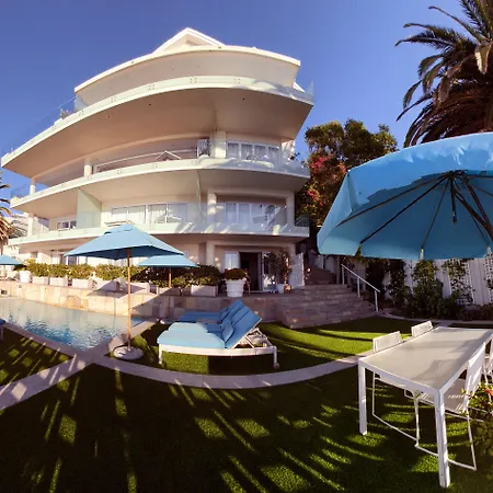The Clarendon - Bantry Bay-3
