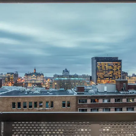 Hotel Faubourg Montreal Centre-Ville Downtown-2