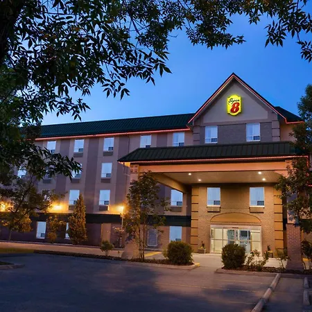Super 8 By Wyndham Calgary Shawnessy Area-3