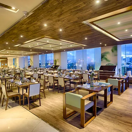A La Carte Da Nang Beach-2