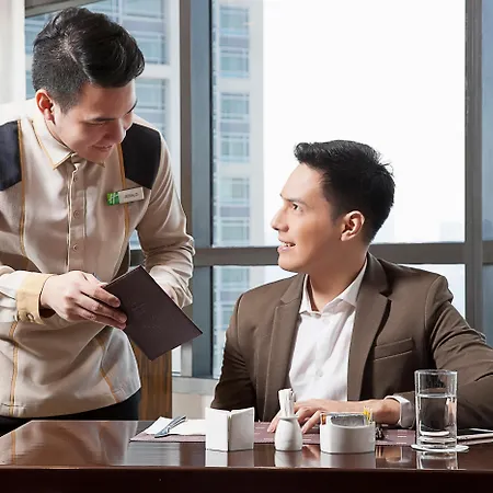 Holiday Inn & Suites Makati By Ihg-3