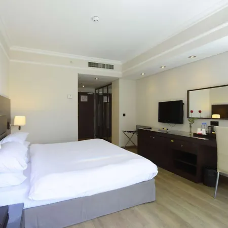 Ramada By Wyndham Downtown Beirut-3