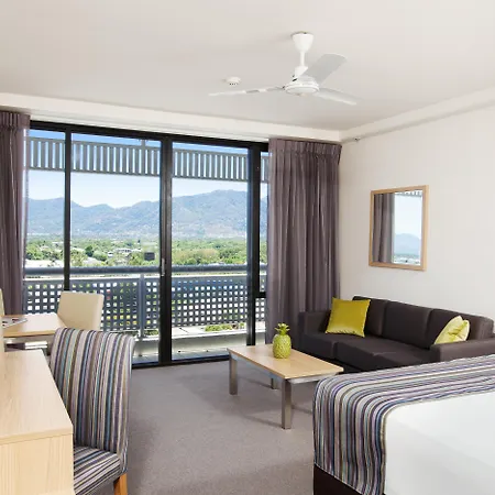 Rydges Esplanade Resort Cairns-2