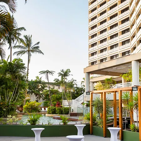 Rydges Esplanade Resort Cairns-3