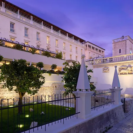 Palace Elisabeth Hvar Hotel - The Leading Hotels Of The World-2