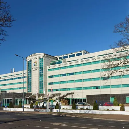 Hyatt Place London Heathrow Airport-2
