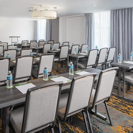 Hampton Inn & Suites Miami Airport South/Blue Lagoon-3