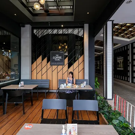 Days Inn By Wyndham Patong Beach-3