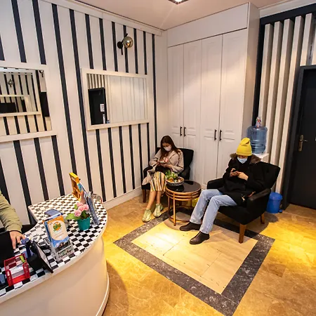 La Pazza Suites-2