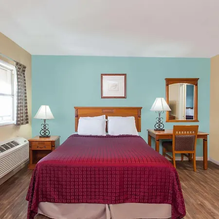 Travelodge By Wyndham San Diego Seaworld-2