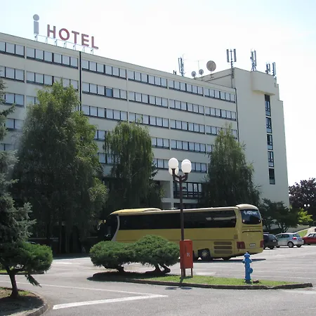Hotel Novi Zagreb-3