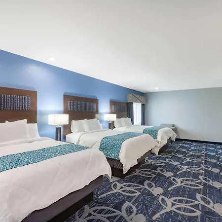 Baymont By Wyndham Houston Hobby Airport-2
