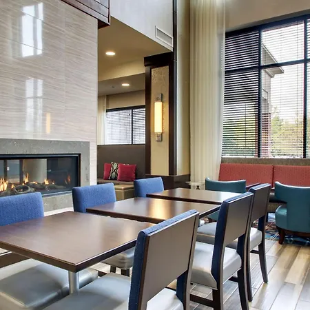 Hampton Inn & Suites Greenville Airport-2
