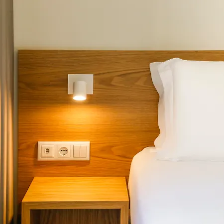 Hotel Spot Family Suites-3