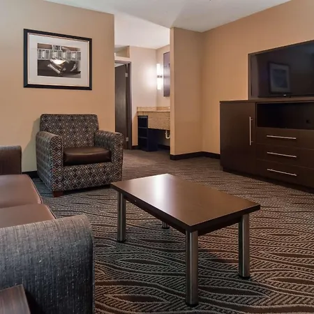 Best Western Plus Galleria Inn & Suites-3